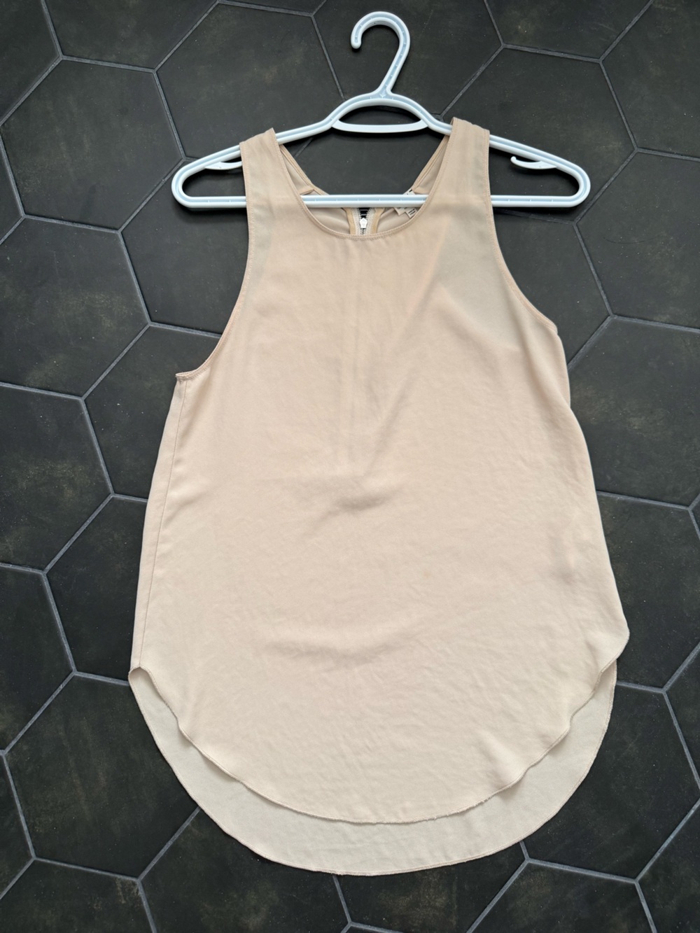 Wilfred Beige Sleeveless High-Low Tank Top